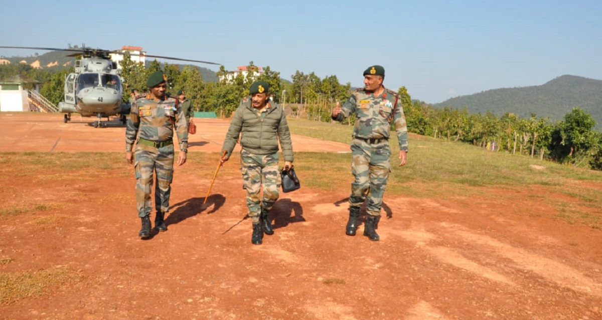 Manipur Assam Rifles Dg Visits Moreh Interacts With Csos