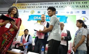 Team Ciphers from Oriental Institute of Science and Technology, Madhya Pradesh receiving the prize for first runner-up of software edition of Smart India Hackathon 2018.