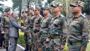 Arunachal Governor BD Mishra meets officials of Army 56 Division at Malanithan.