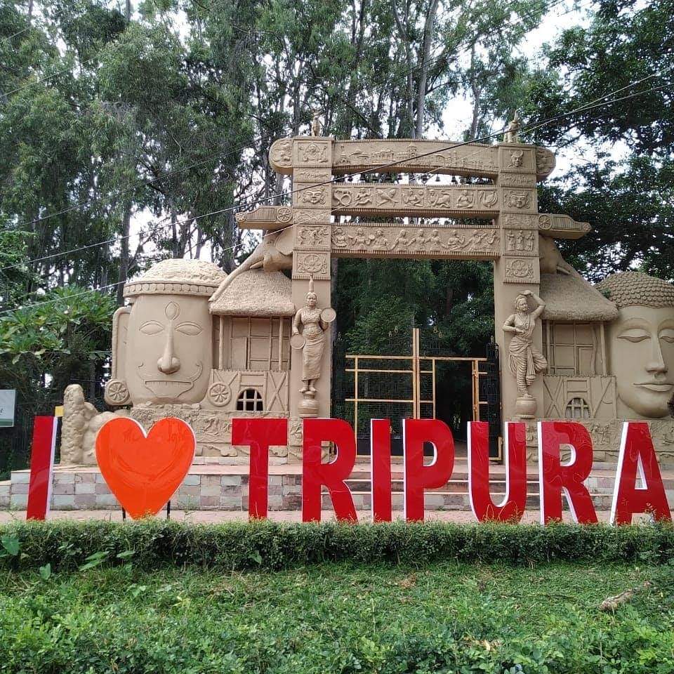 Tripura CM inaugurates two selfie point in Agartala 1