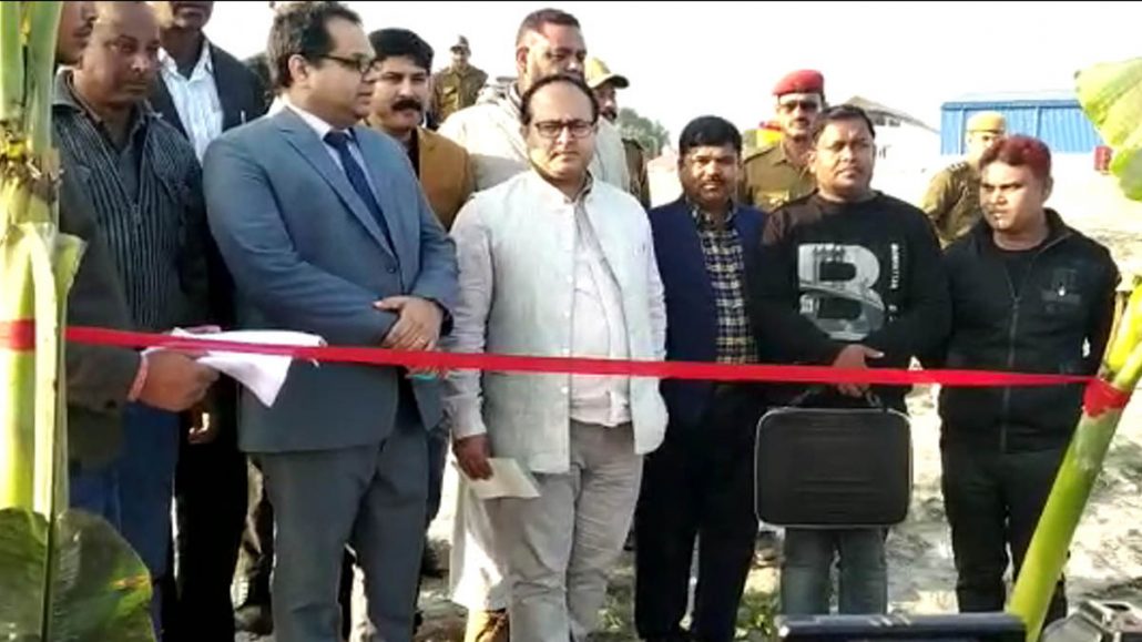 Assistant High Commissioner of Bangladesh Mohammad Tanvir Mansur flagging off commercial cargo service through Dhubri river port. Image: Northeast Now