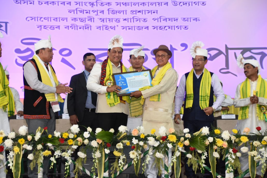 Assam CM arbananda Sonowal being felicitated at the Central Khring Khring Baithow Puja in North Lakhimpur district on Monday