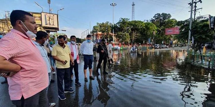 Assam: Union minister Rameswar Teli takes stock of flood situation in ...