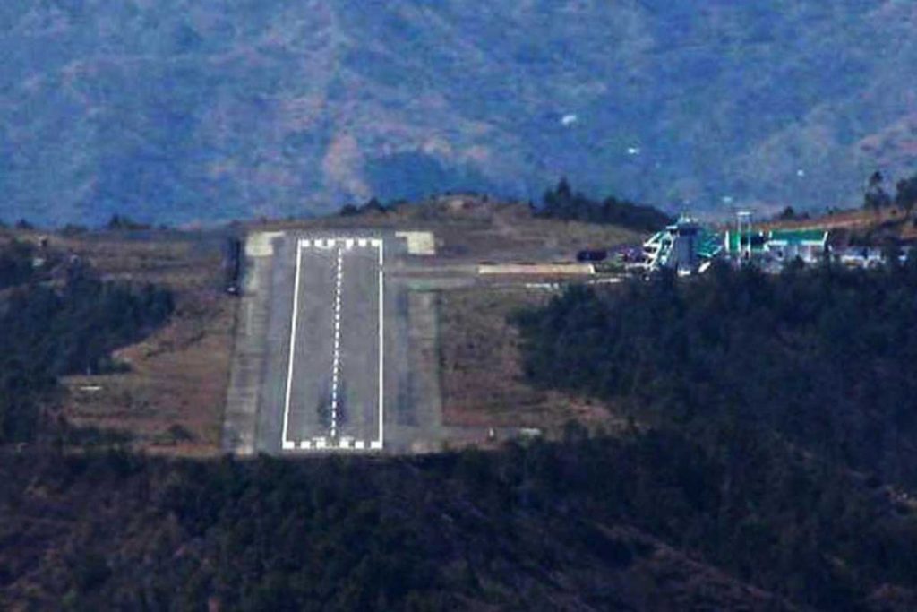 shimla-s-table-top-airport-riskiest-and-needs-expansion-say-aviation