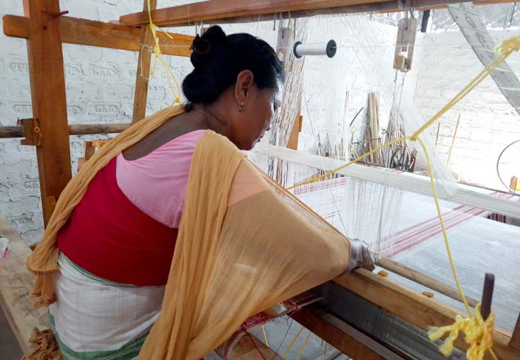 Weaving training centre