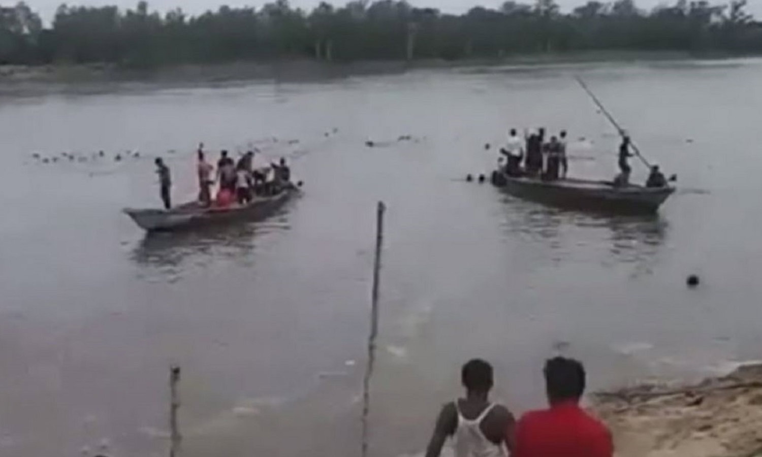 Assam Boat Capsized In Dhubri Seven Including Circle Officer Missing