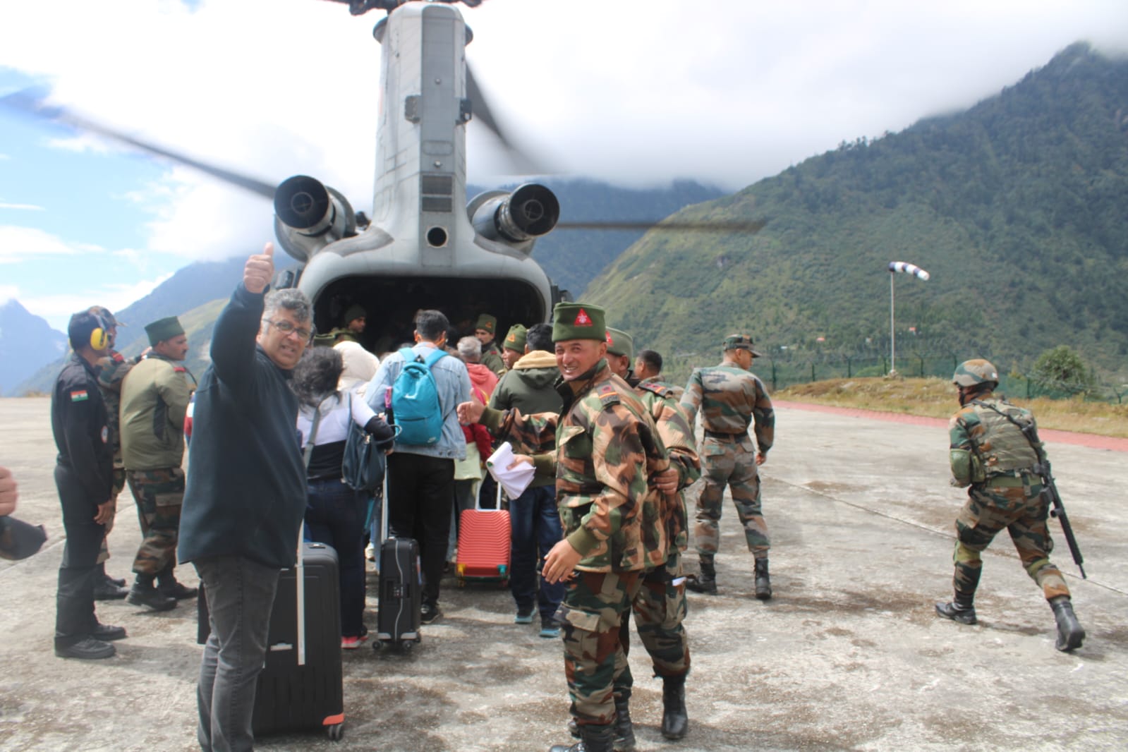 Indian Army undertakes massive efforts to reconnect isolated villages ...