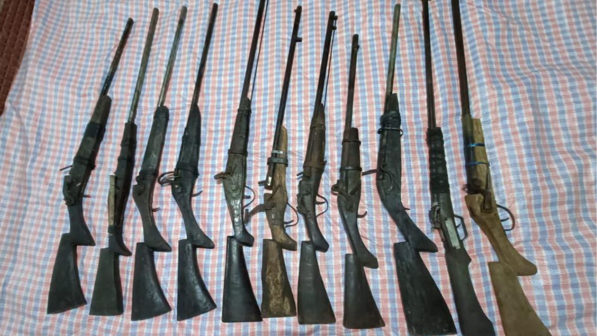 Assam: 11 country-made guns seized in Kokrajhar