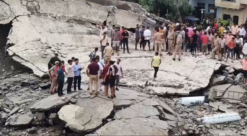 Two Dead 13 Injured After Water Tank Collapses In Mathura