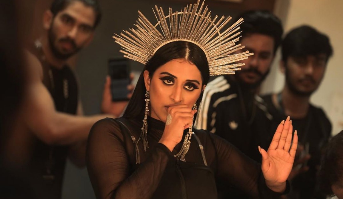 说唱歌手拉贾·库马里（Raja Kumari）成为了第一个印度 – 皇家阿玛（Ama）的历史